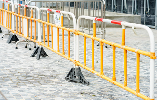 Barriers/panels on stands